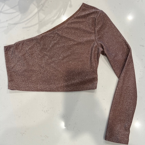 Tops - Brown sparkly crop top, one sleeve